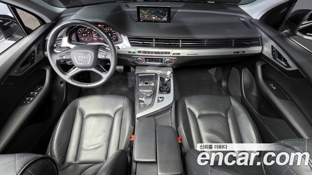 Audi Q7 2019 — photo 7