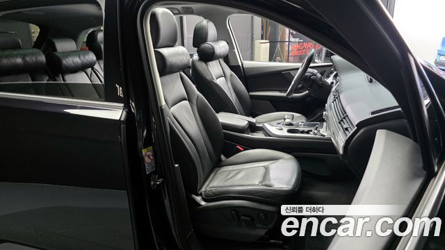 Audi Q7 2019 — photo 12