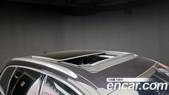 Audi Q7 2019 — photo 20