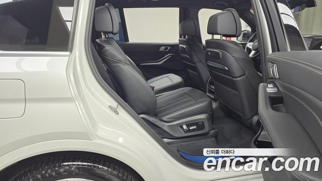 BMW X7 2025 — photo 12