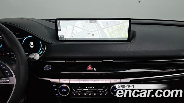 Genesis G80 2022 — photo 15