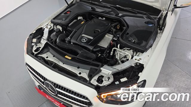 Mercedes-Benz E-Class 2021 — photo 6
