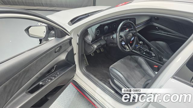 Hyundai AVANTE 2023 — photo 10
