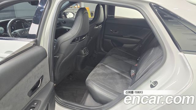 Hyundai AVANTE 2023 — photo 11