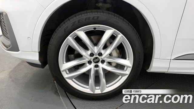 Audi Q7 2023 — photo 5