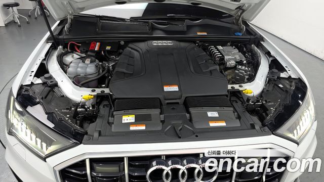 Audi Q7 2023 — photo 6