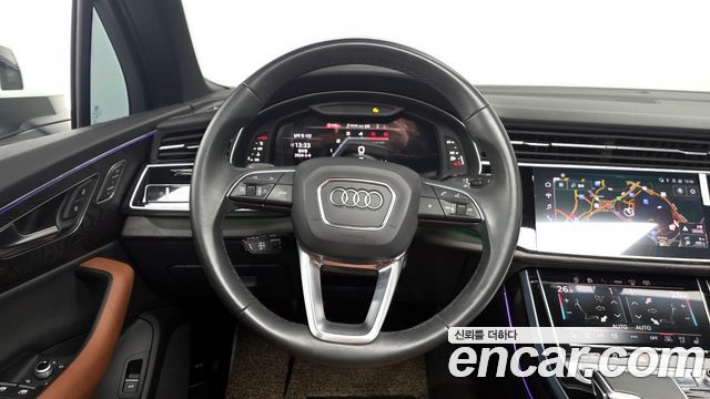 Audi Q7 2023 — photo 13