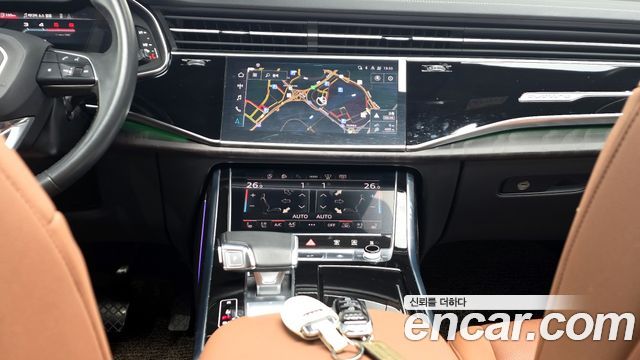 Audi Q7 2023 — photo 14