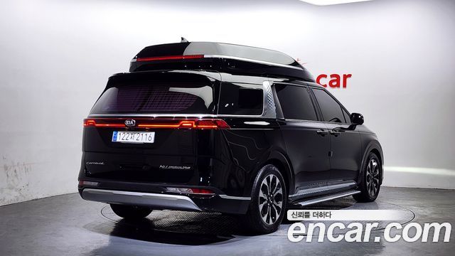 Kia Canival 2021 — photo 2
