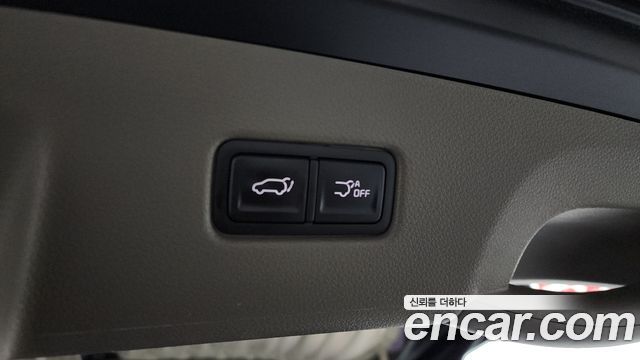Kia Canival 2021 — photo 20