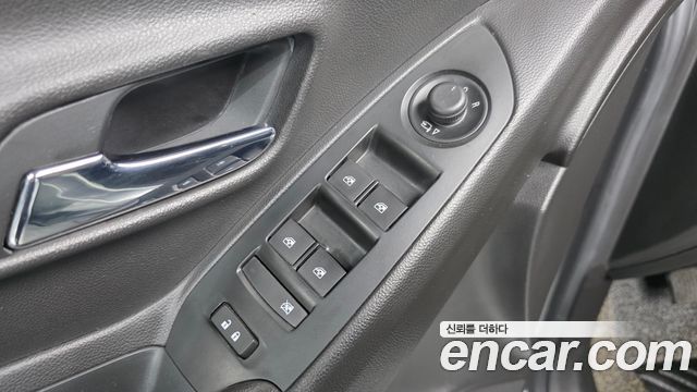 Chevrolet Korea Trax 2019 — photo 12