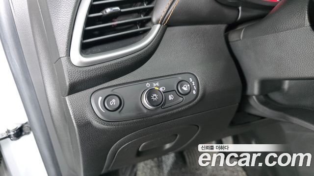 Chevrolet Korea Trax 2019 — photo 13