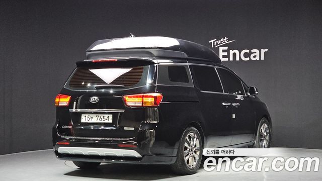 Kia Canival 2015 — photo 2