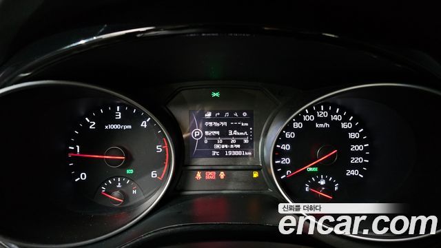 Kia Canival 2015 — photo 8