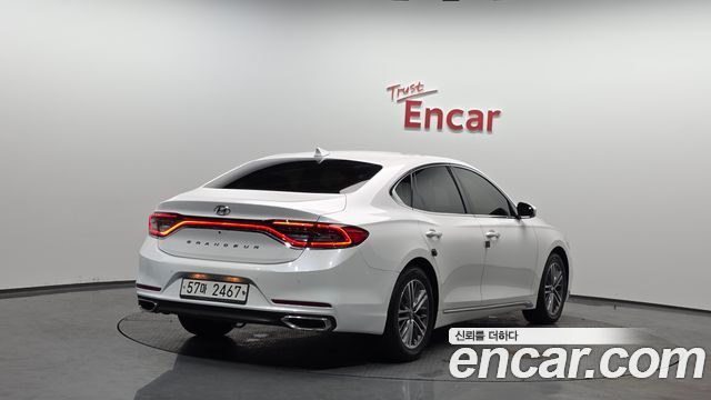 Hyundai Grandeur 2018 — photo 2
