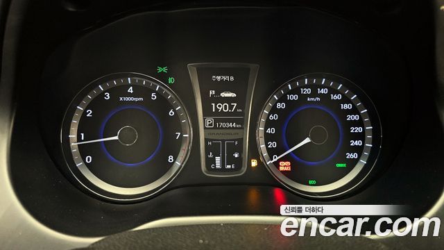 Hyundai Grandeur 2012 — photo 8
