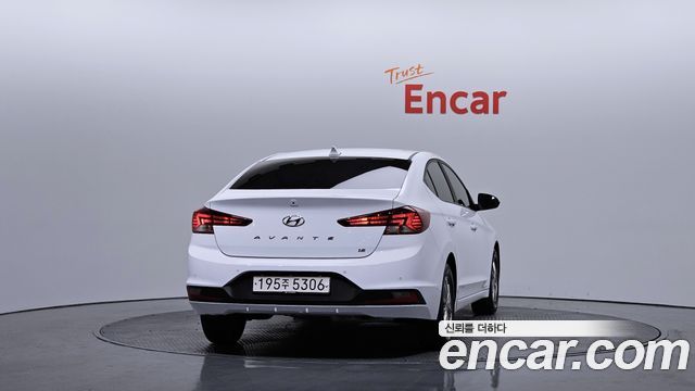 Hyundai AVANTE 2019 — photo 4