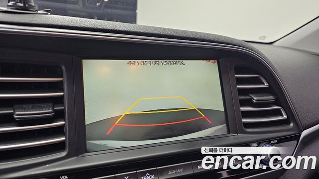 Hyundai AVANTE 2019 — photo 15