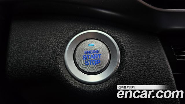 Hyundai AVANTE 2019 — photo 18