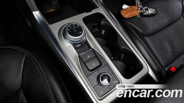 Ford Explorer 2023 — photo 9