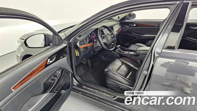 Kia K7 2016 — photo 11