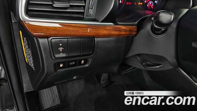 Kia K7 2016 — photo 16