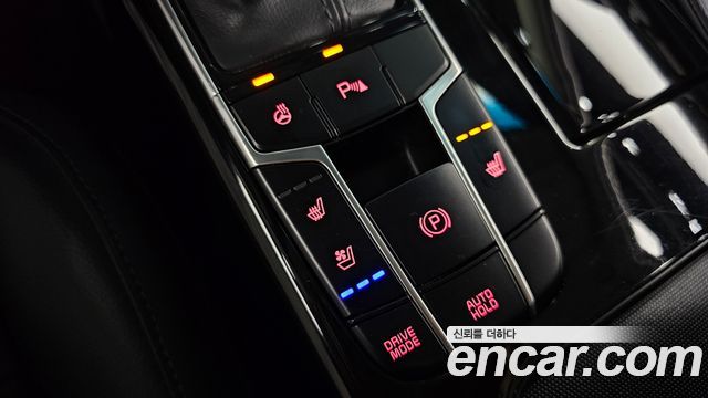 Kia K7 2016 — photo 17