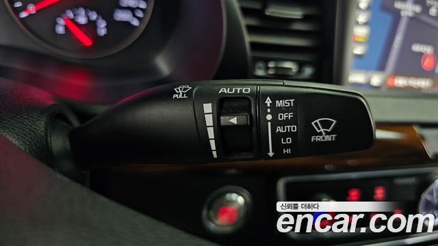 Kia K7 2016 — photo 18