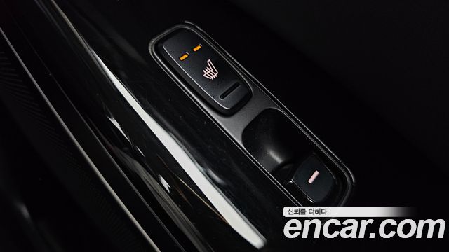 Kia K7 2016 — photo 19