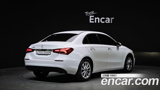 Mercedes-Benz A-Class 2020 — photo 2