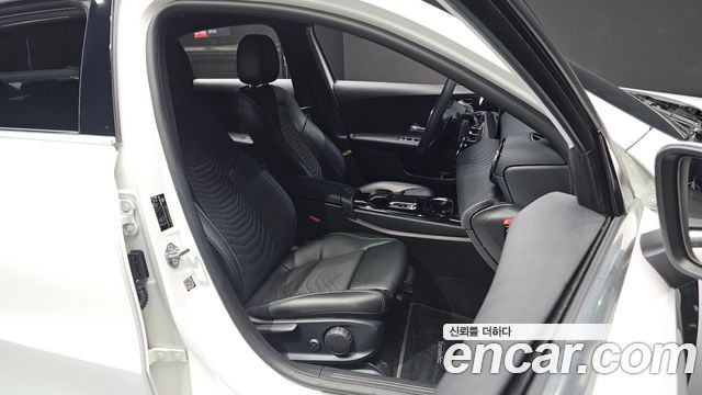 Mercedes-Benz A-Class 2020 — photo 10
