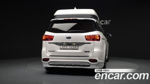 Kia Canival 2019 — photo 4