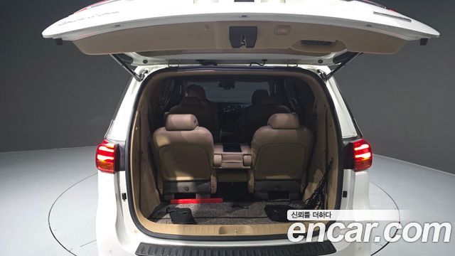 Kia Canival 2019 — photo 20