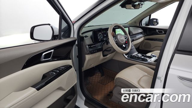 Kia Canival 2022 — photo 10