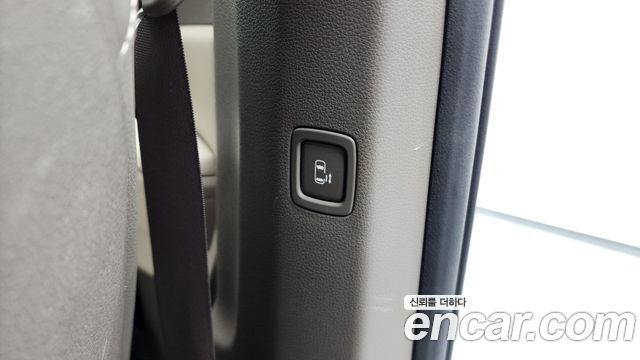 Kia Canival 2022 — photo 17