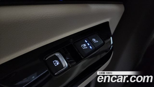 Kia Canival 2022 — photo 19