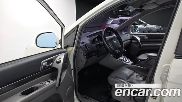 KG Mobility KORANDO 2015 — photo 11