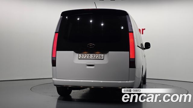 Hyundai Staria 2022 — photo 4