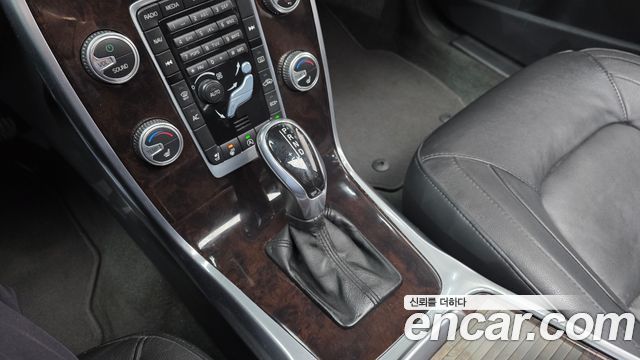 Volvo S80 2015 — photo 9
