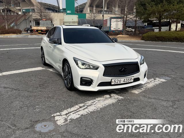 Infiniti Q50 2016 — photo 2