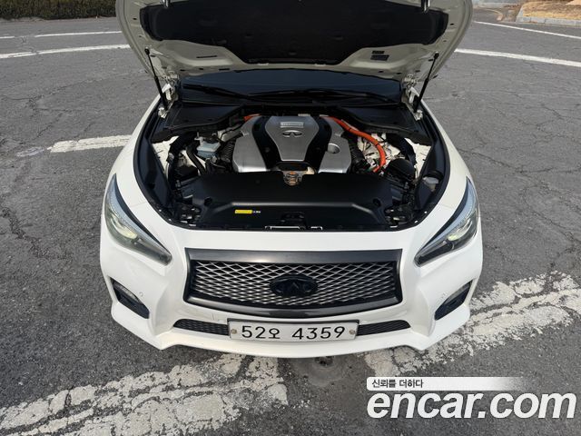 Infiniti Q50 2016 — photo 9