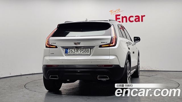 Cadillac XT4 2023 — photo 4