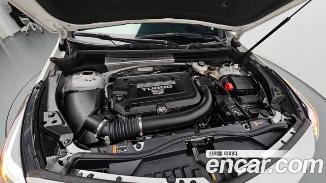 Cadillac XT4 2023 — photo 6