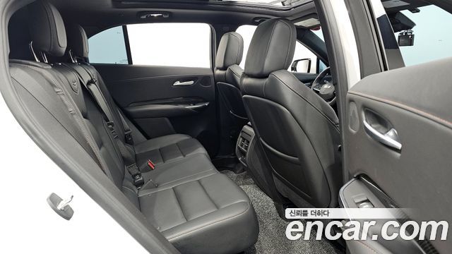 Cadillac XT4 2023 — photo 11