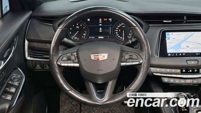 Cadillac XT4 2023 — photo 14