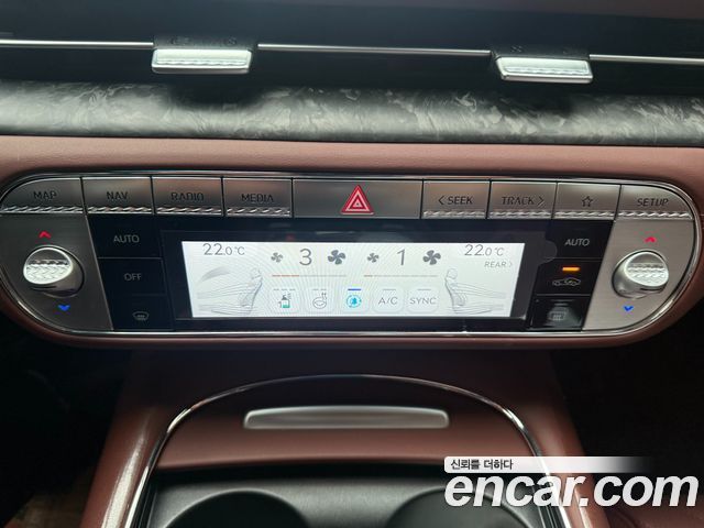 Genesis G90 2023 — photo 9