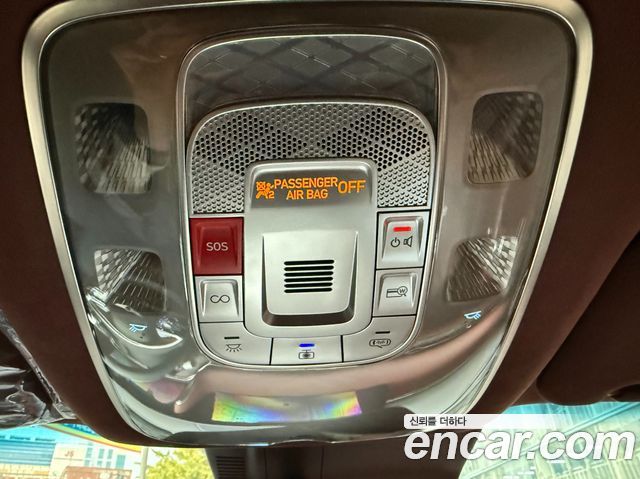 Genesis G90 2023 — photo 12