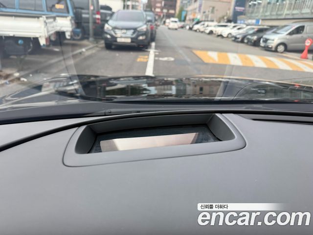 Genesis G90 2023 — photo 13