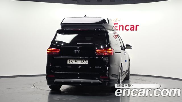 Kia Canival 2019 — photo 4