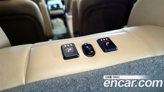 Kia Canival 2019 — photo 24